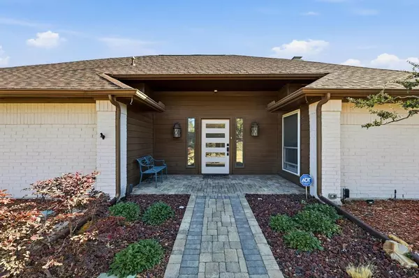 Dallas, TX 75248,7736 Lone Moor Circle