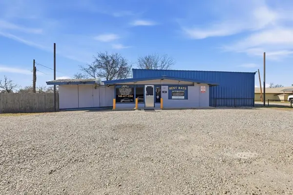 103 W Franklin Street, Alvord, TX 76225
