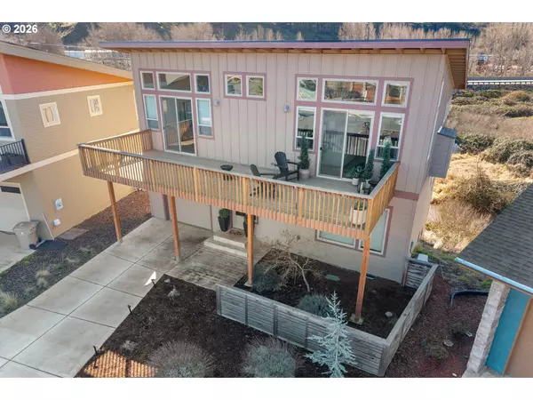 The Dalles, OR 97058,162 BLUE HERON CT