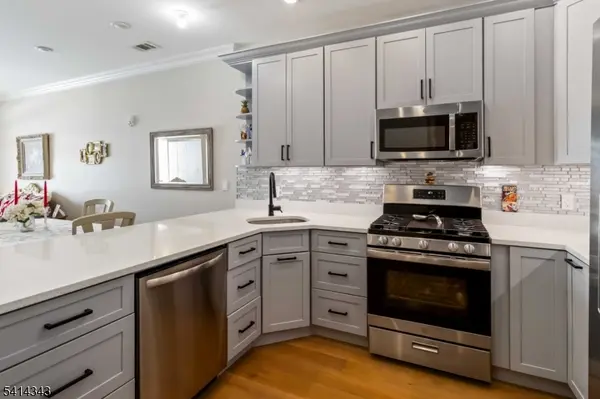 302 Fischer Ct #302, Rockaway Twp., NJ 07866