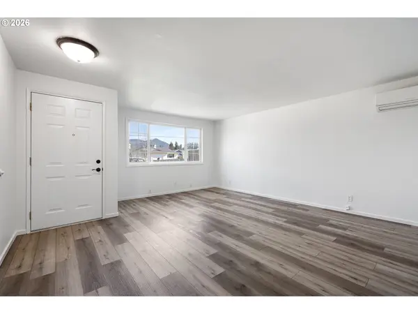 Springfield, OR 97478,422 S 49TH PL