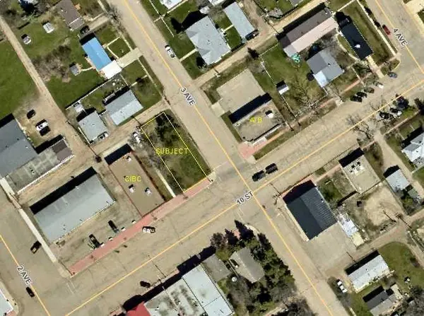 214 10th ST, Beaverlodge, AB T0H 0C0