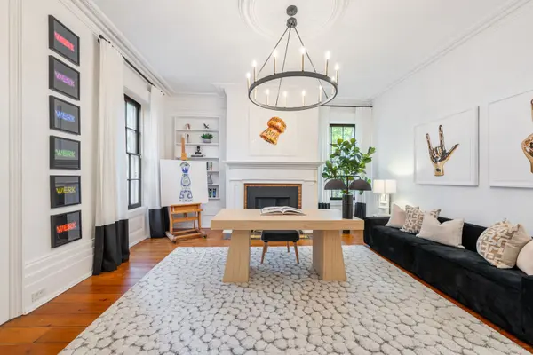 171 Old Forest Hill RD, Toronto C04, ON M6C 2G7