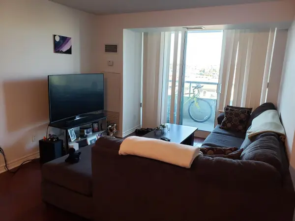 61 Town Centre CT #408, Toronto E09, ON M1P 5C5