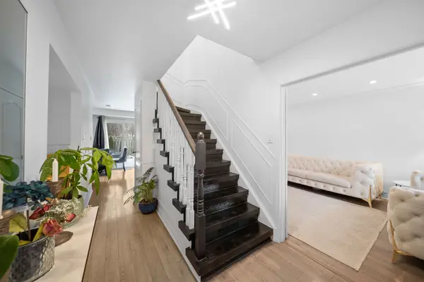 29 Misty Moor DR, Richmond Hill, ON L4C 6P9