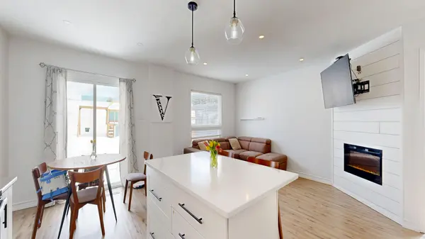 11 Hammell BLVD, New Tecumseth, ON L0G 1W0