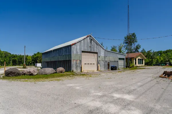 2565 QUARRY RD, Severn, ON L0K 2C0