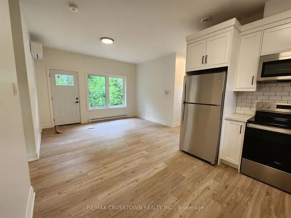 120 Dundonald ST #Gdn Ste, Barrie, ON L4M 3T6