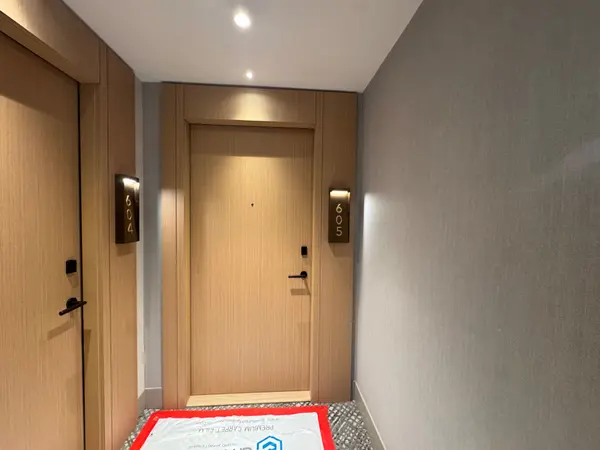 25 Cordova AVE #605, Toronto W08, ON M9A 0E5