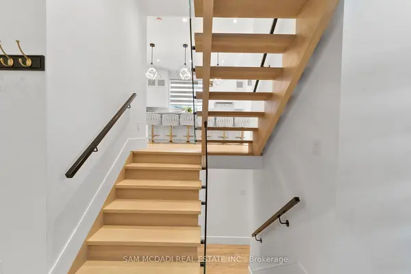 46 Cobblehill RD, Halton Hills, ON L7J 1N9