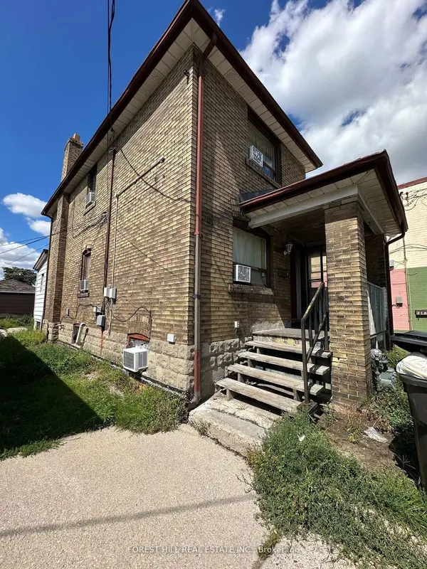 666 Jane ST, Toronto W03, ON M6N 4A7