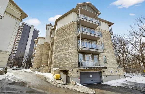 1201 Ohio ST #401, Billings Bridge - Riverside Park And Area, ON K1H 0A1