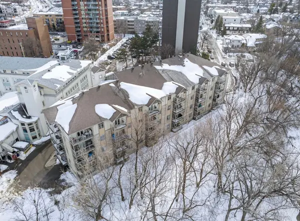 1201 Ohio ST #401, Billings Bridge - Riverside Park And Area, ON K1H 0A1