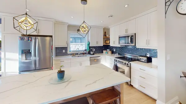 196 17th Avenue A AVE, Hanover, ON N4N 0B5