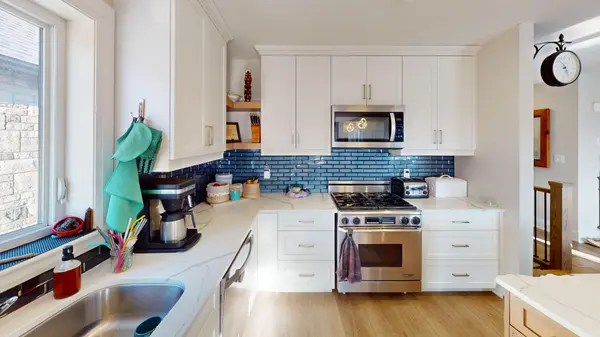 196 17th Avenue A AVE, Hanover, ON N4N 0B5