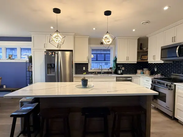 196 17th Avenue A AVE, Hanover, ON N4N 0B5