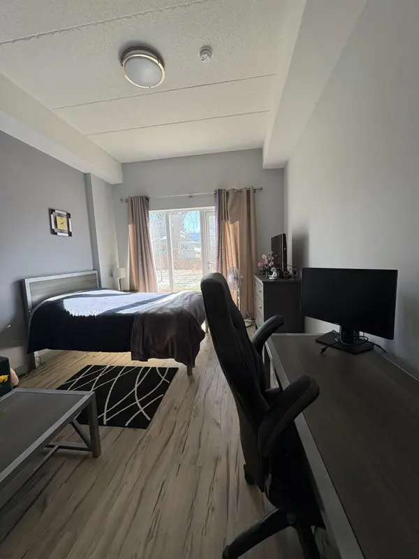 77 Leland ST #115, Hamilton, ON L8S 3A1