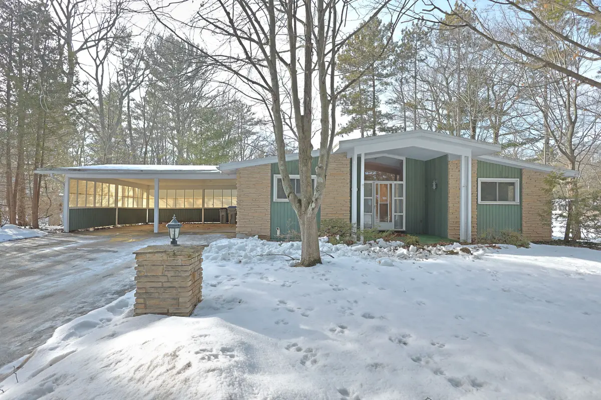 10318 Riverside DR, Lambton Shores, ON N0M 1T0