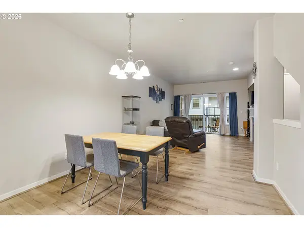 28829 SW VILLEBOIS DR, Wilsonville, OR 97070