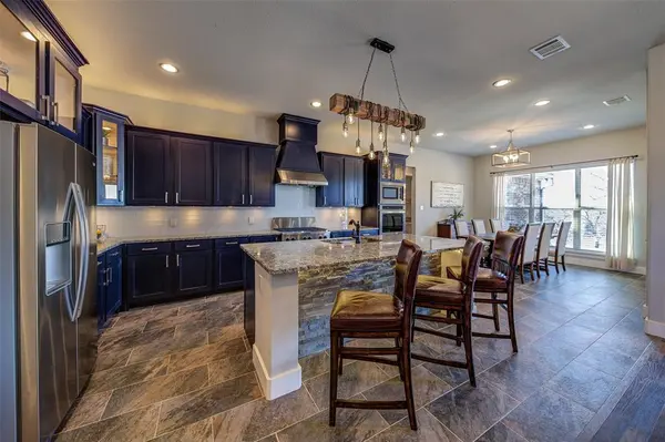 133 Sunset Bay Pointe Court, Chico, TX 76431