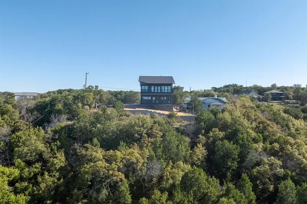 9100 Cherokee Court, Rio Vista, TX 76093