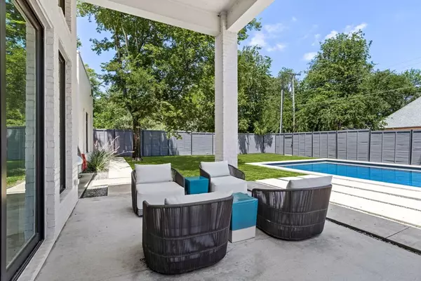 Dallas, TX 75230,6243 Churchill Way