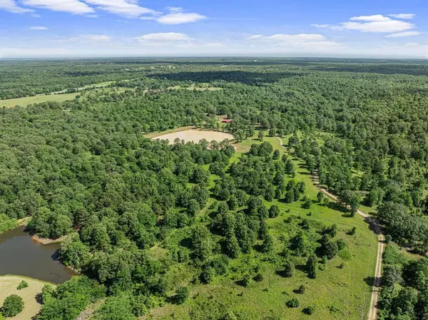 1942 E 1970 RD, Antlers, OK 74523