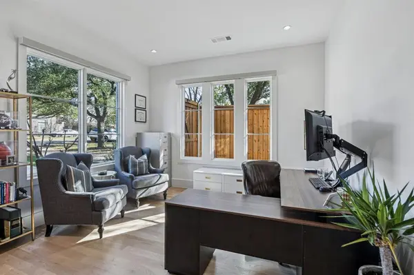 Dallas, TX 75209,8427 Midway Road