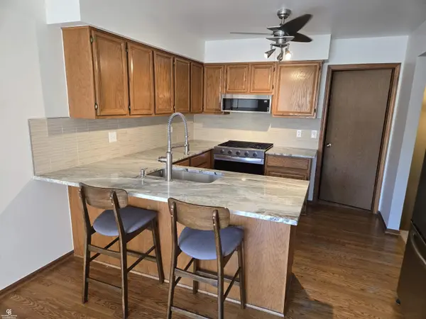 43042 W Kirkwood DR, Clinton Twp, MI 48038