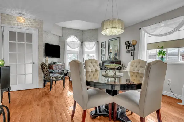 28 Hewitt PL, Barrie, ON L4M 7B3