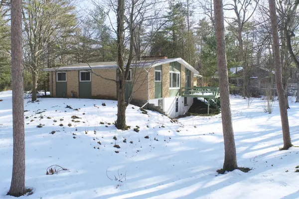 10318 Riverside DR, Lambton Shores, ON N0M 1T0