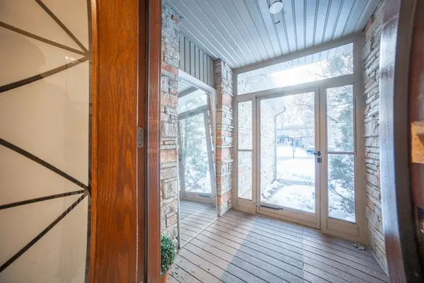 155 Cheverie ST, Oakville, ON L6J 6C3