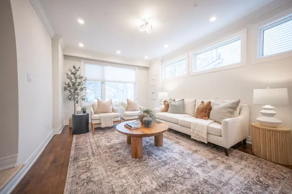 155 Cheverie ST, Oakville, ON L6J 6C3