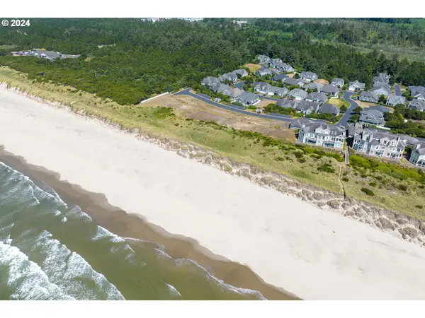 SW Cupola DR #124, South Beach, OR 97366