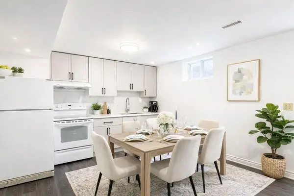 38 Weldrick RD W #Basement, Richmond Hill, ON L4C 3T8