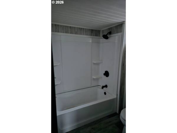 8021 OLD PACIFIC HWY, Castle Rock, WA 98611