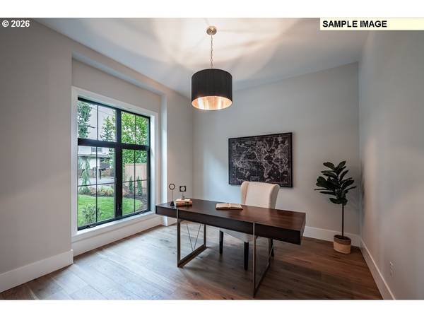 484 SW 95th AVE, Portland, OR 97225