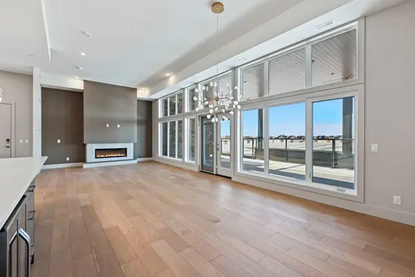 140 Marina CV SE #302, Calgary, AB T3M 3P4