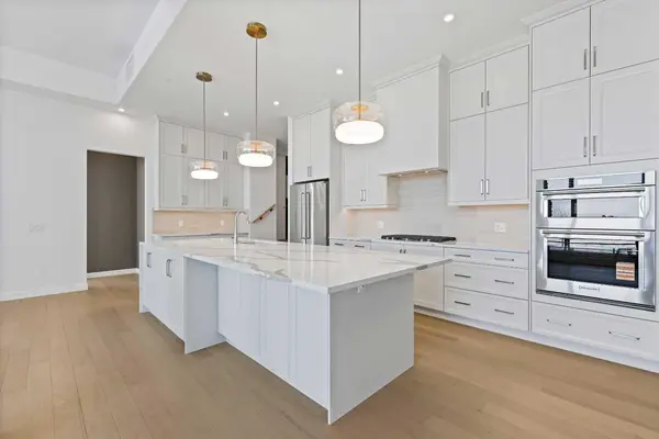 140 Marina CV SE #102, Calgary, AB T3M 3P4