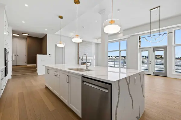 140 Marina CV SE #102, Calgary, AB T3M 3P4