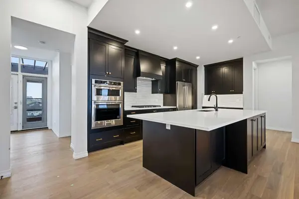 130 Marina CV SE #301, Calgary, AB T3M 3P4