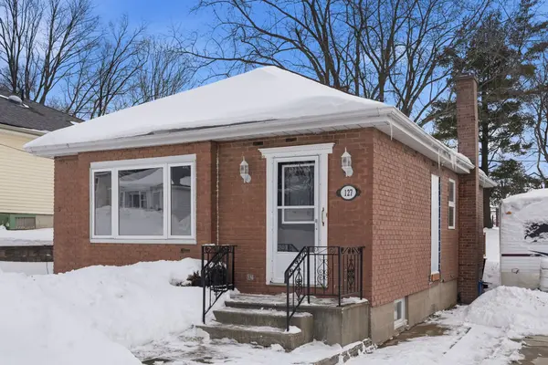 127 CARLING TER, North Huron, ON N0G 2W0