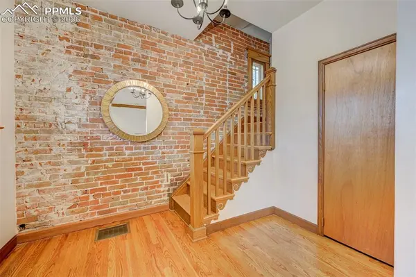 458 S Downing ST, Denver, CO 80209