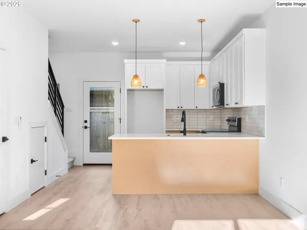 9562 N Buchanan AVE, Portland, OR 97203