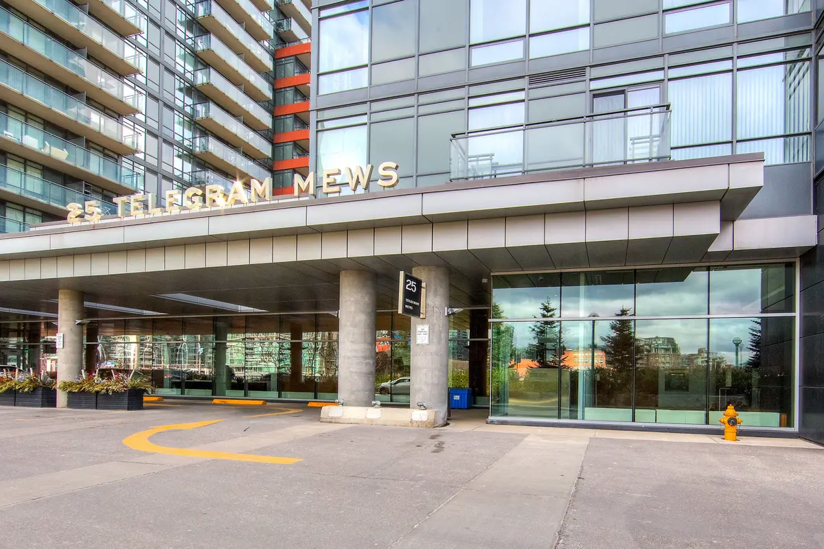 25 Telegram Mews #2716, Toronto C01, ON M5V 3Y9