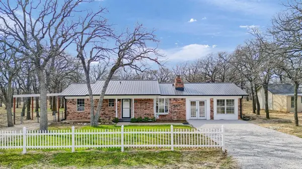 191 Seneca Trail S, Nocona, TX 76255