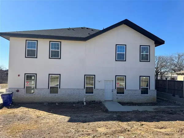 6800 Oak Crest Drive W, Kennedale, TX 76140