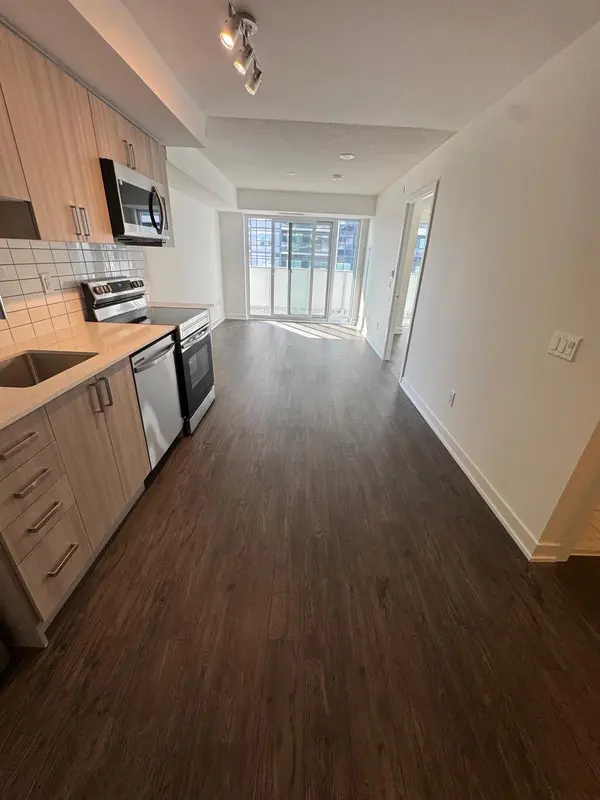 1010 Sandy Beach RD #610, Pickering, ON L1W 3V9