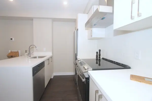 282 Bleecker ST, Toronto C08, ON M4X 0A2