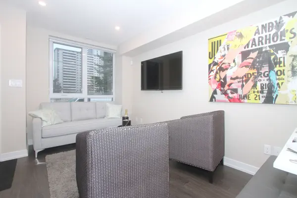 282 Bleecker ST, Toronto C08, ON M4X 0A2